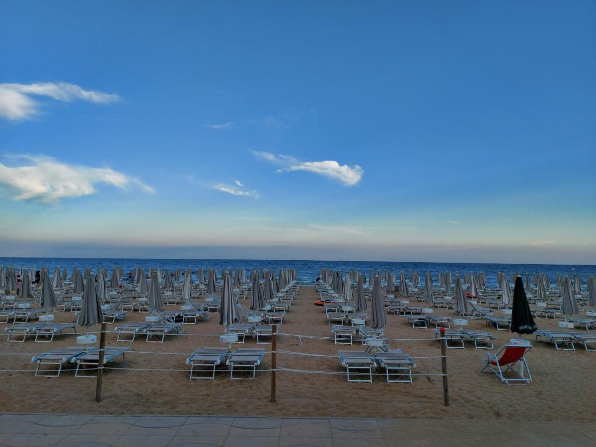 Hotel Piccadilly Lido di Jesolo Eksteriør bilde