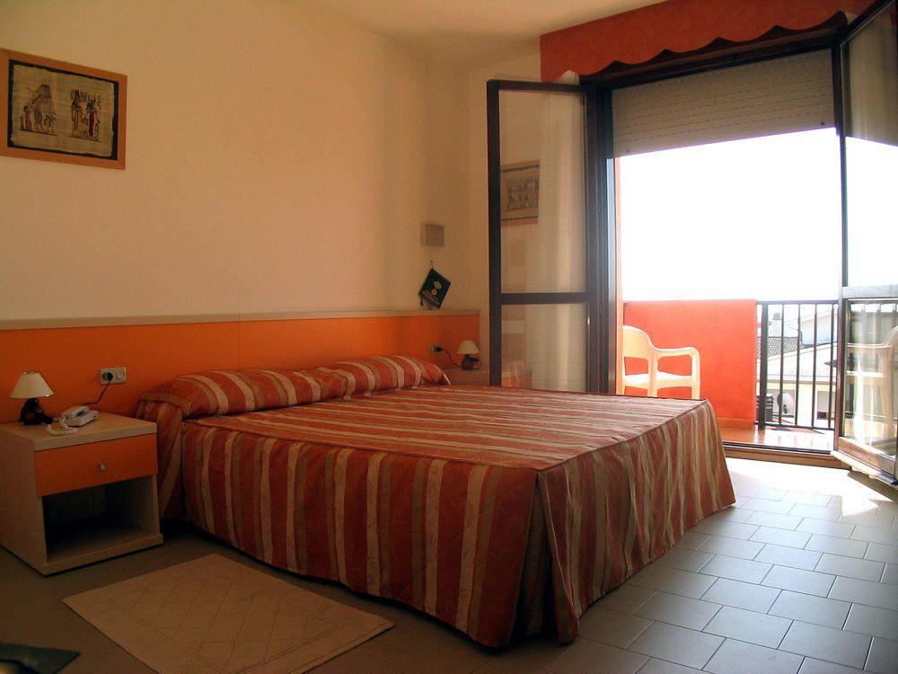 Hotel Piccadilly Lido di Jesolo Eksteriør bilde