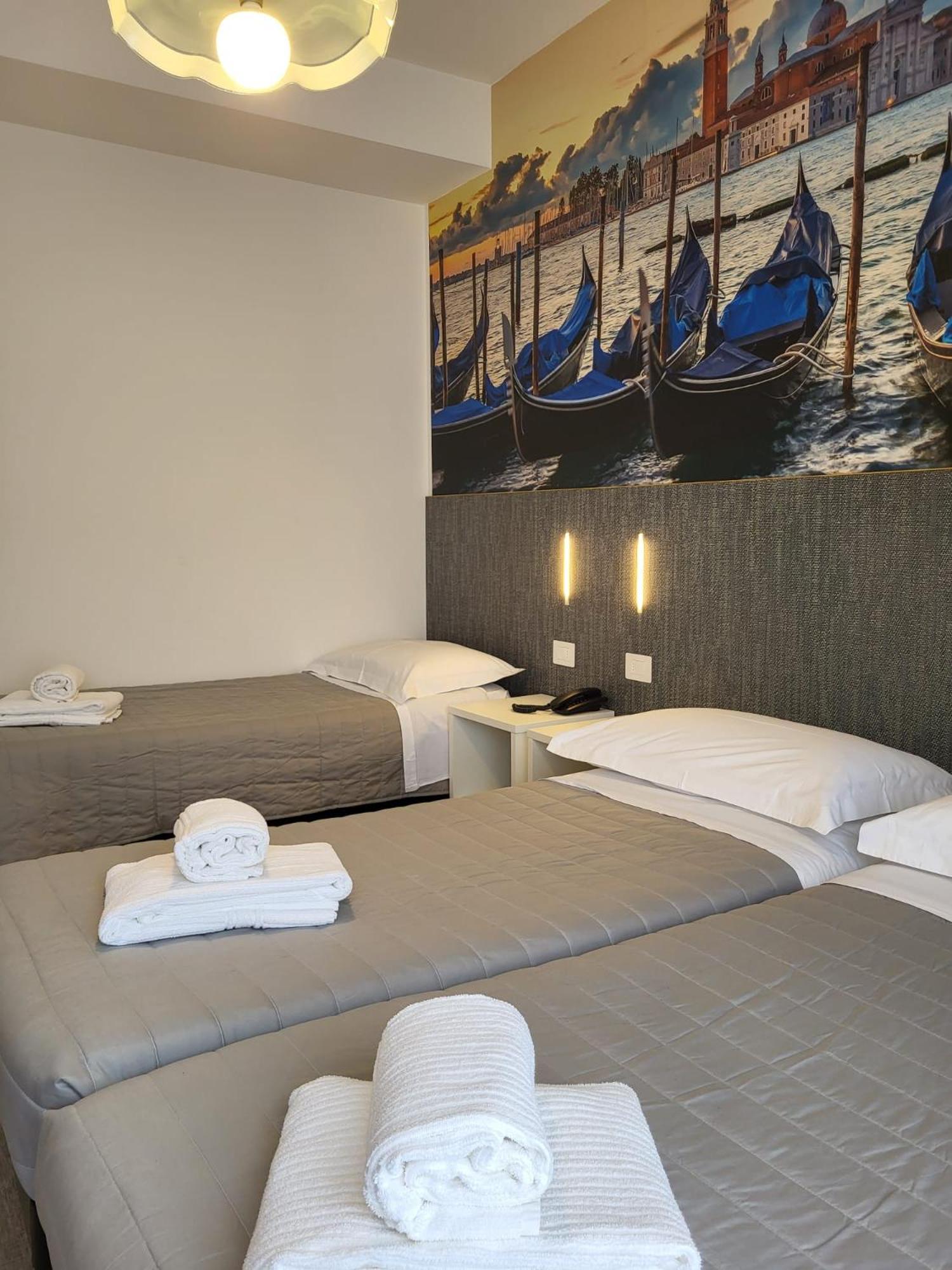Hotel Piccadilly Lido di Jesolo Eksteriør bilde